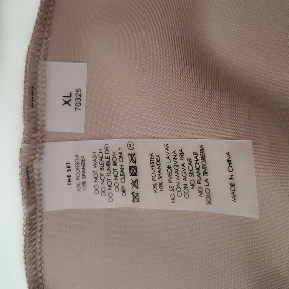 The Set Women's Mocha Cold Shoulder Zip Up Track Short 2 Pc Set XLarge - Picture 7 of 11